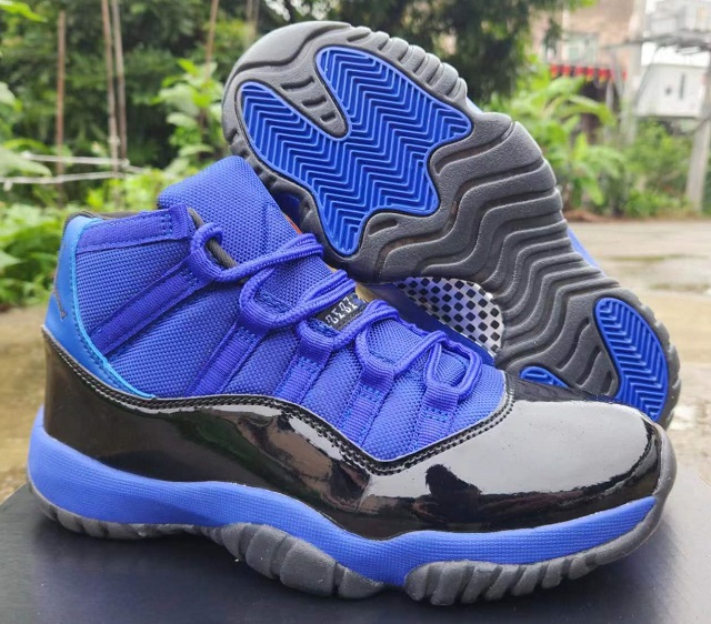 Air Jordan 11 Retro Royal Blue Black